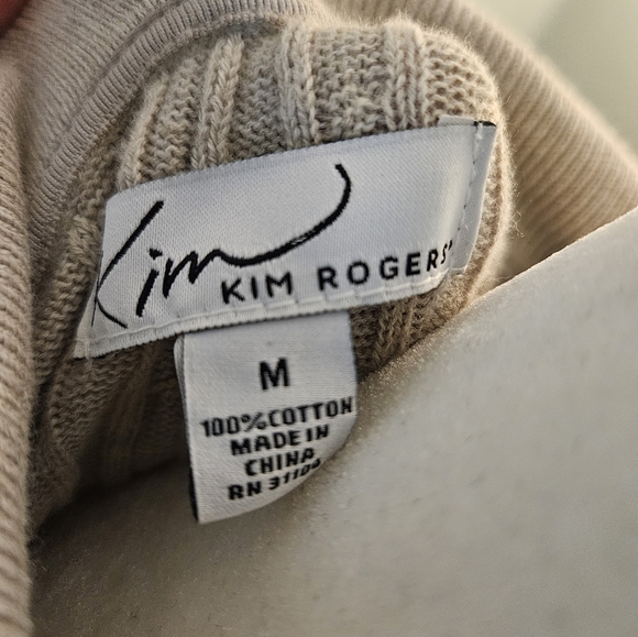 Kim Rogers Women's Size Medium Classic Cable Knit Sweater in Beige Collar V-Neck - Picture 13 of 15